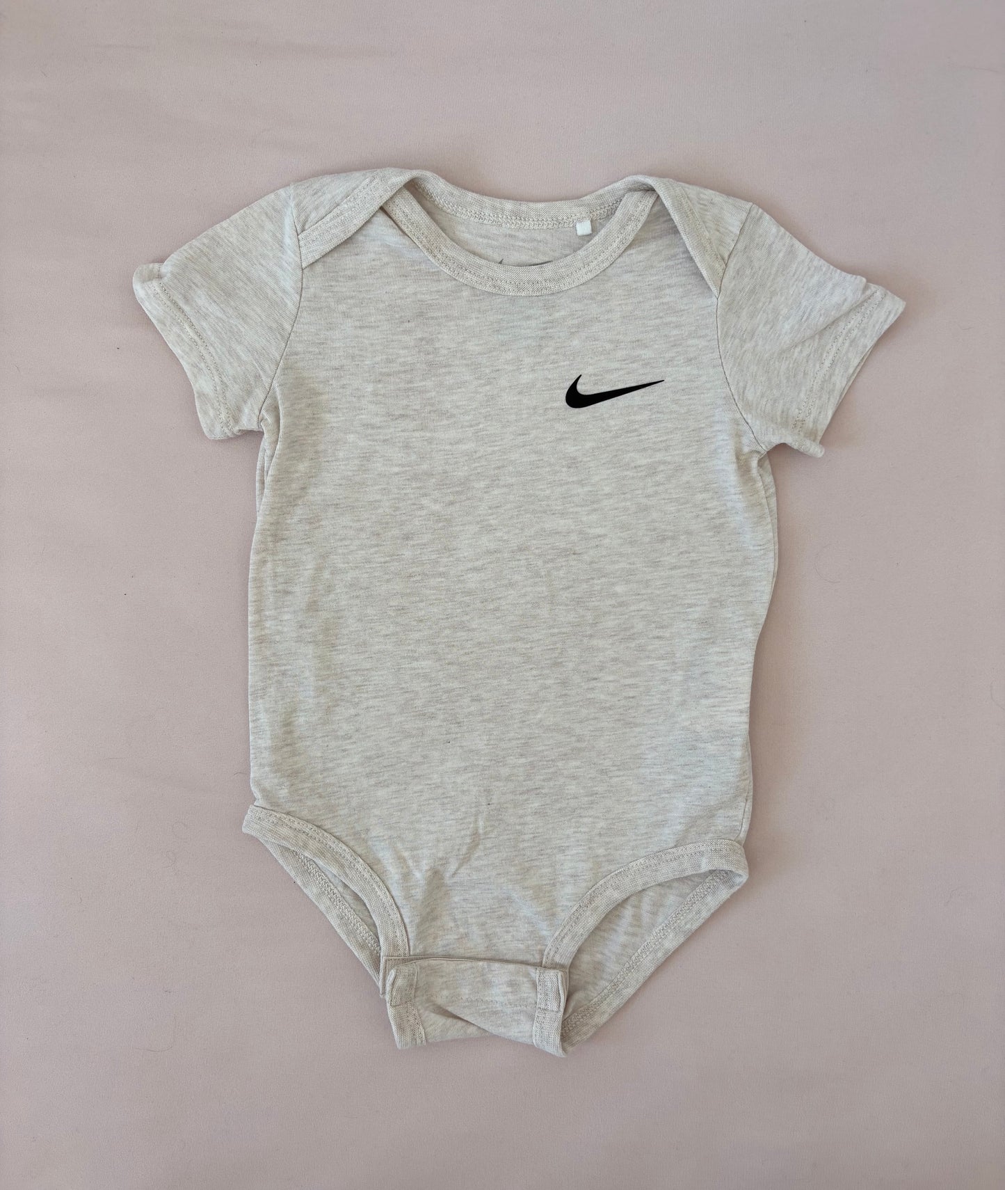 Cache-couche Nike, 9 mois