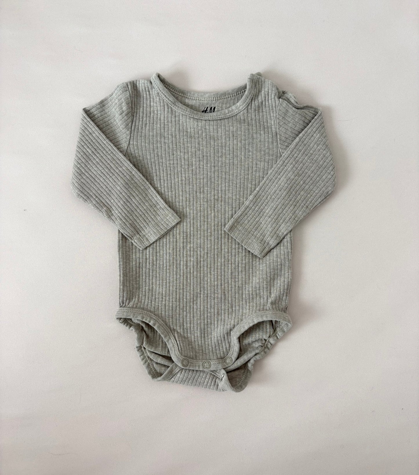 Cache-couche H&M, 4-6 mois