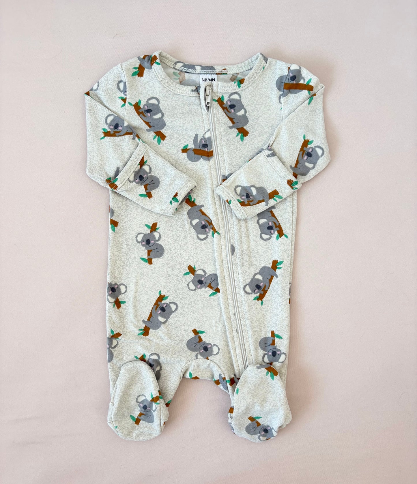 Pyjama George, 0 mois