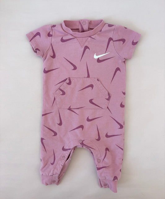 Habit Nike, 3 mois