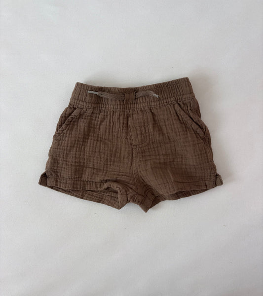 Short George, 3-6 mois